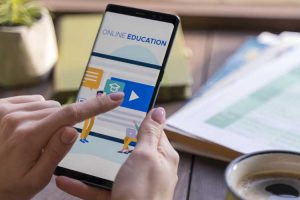 Thought-Provoking-Benefits-of-Online-Learning Thought-Provoking Benefits of Online Learning